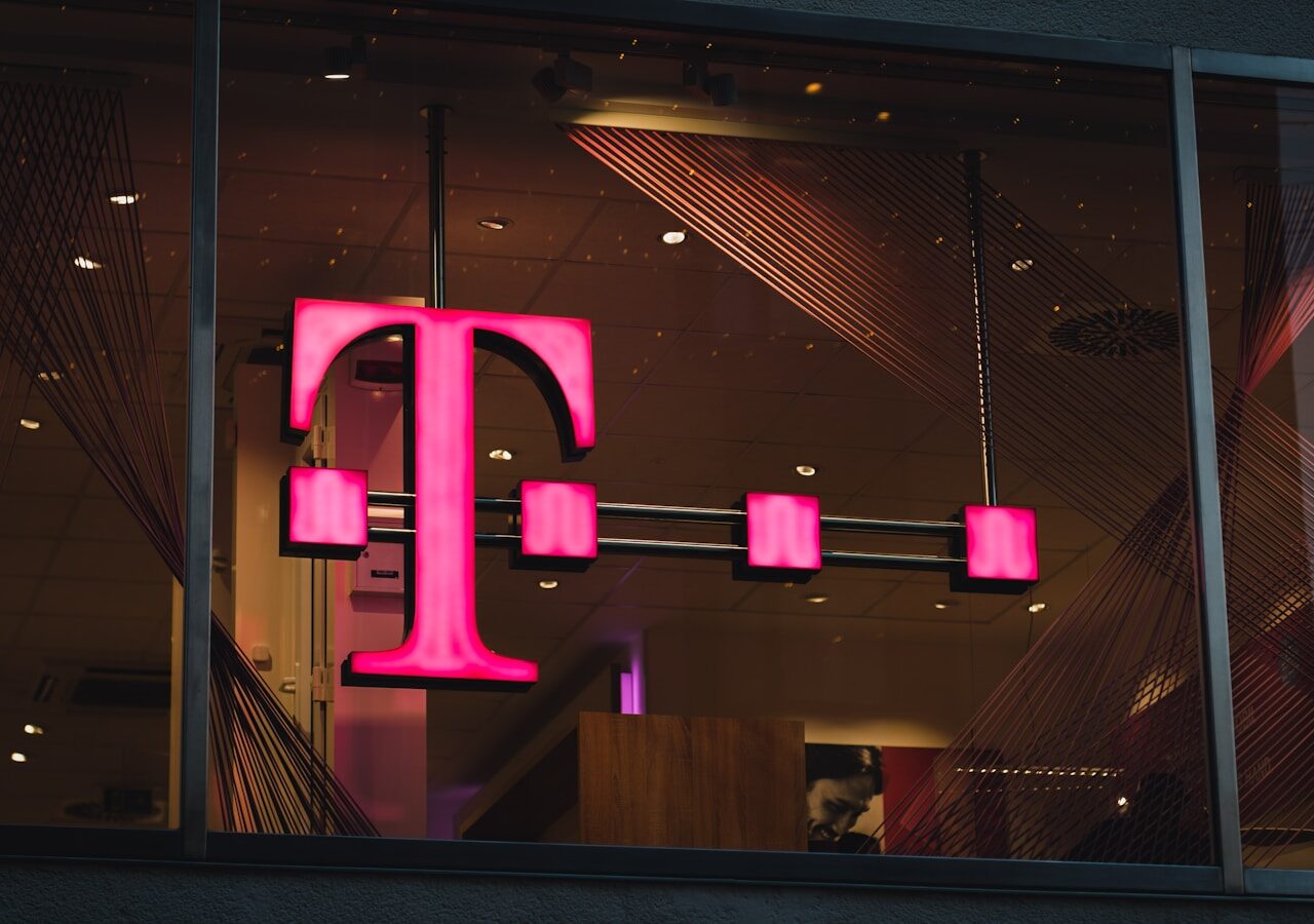 pink and purple led light